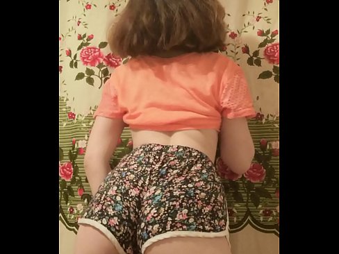 ❤️ Тачаангуй залуу бяцхан хүүхэн камер дээр шорт тайлж байна ❤️ Порно видео mn.it-com.top ❤